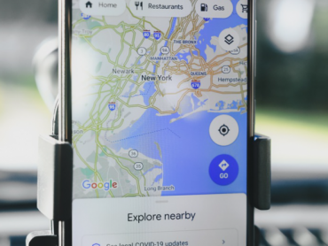 Google Maps će prikazivati cene putarine, semafore i znak stop