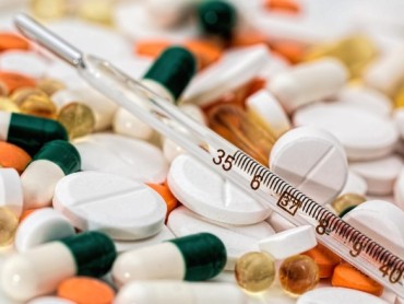 Akcije farmaceutskih kompanija padaju nakon Trampove najave o sniženju cena lekova
