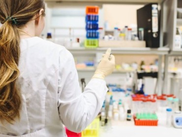 Upotreba UV-C tehnologije za smanjenje mikrobiološke kontaminacije u proizvodnji lekova