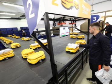 U poštanskom centru u Nišu počelo sortiranje pošiljaka uz pomoć robota