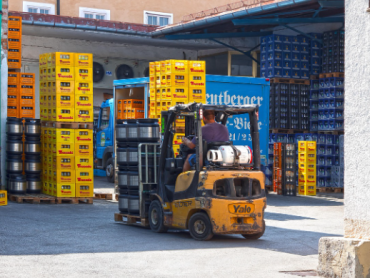Izvoz robe iz Srbije za četiri meseca ove godine uvećan 8,2%, uvoz 12,5%
