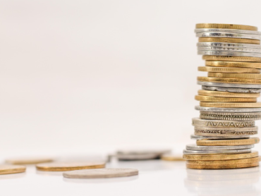 Kako steći kapital i živeti od njega mnogo pre penzije