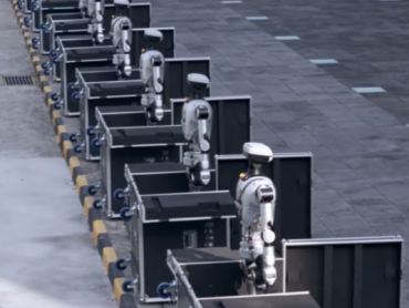 Humanoidni roboti sami izlaze iz kutije i kreću na posao