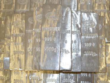 Industrijska potražnja menja tržište srebra - Za godinu dana cena skočila za 250 odsto 