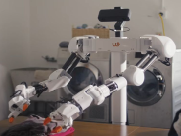 Nude kućnog robota koji savija veš uz mesečnu pretplatu