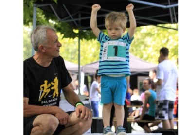 Schneider Electric ulaže u budućnost: Podrška inicijativi „SBR & W Tim za decu“ za zeleniju generaciju