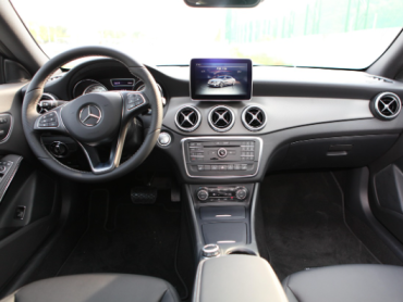 Korisnici Apple CarPlaya uskoro će moći da gledaju video sadržaj