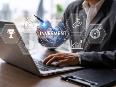 Britanska bankarska grupa pojačava investicije u veštačku inteligenciju i digitalne servise širom evropskog tržišta