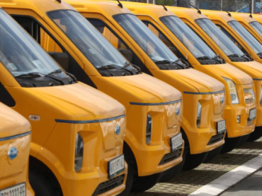 Pošta Srbije predstavila 100 električnih dostavnih vozila