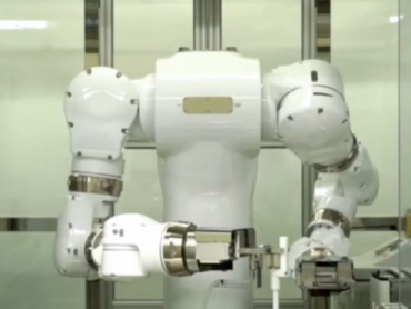 Univerzitet u Tokiju otvorio je laboratoriju u kojoj roboti sprovode medicinske eksperimente