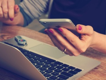 Polovina odraslih iskusila je neki oblik digitalnE zloupotrebe, ali većina ne prepoznaje problem