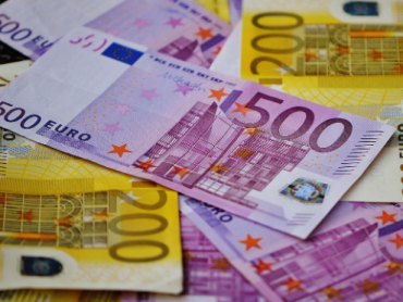 Predlog Vlade Srbije je da se od 1. januara naredne godine minimalna zarada u Srbiji poveća za 9,2%